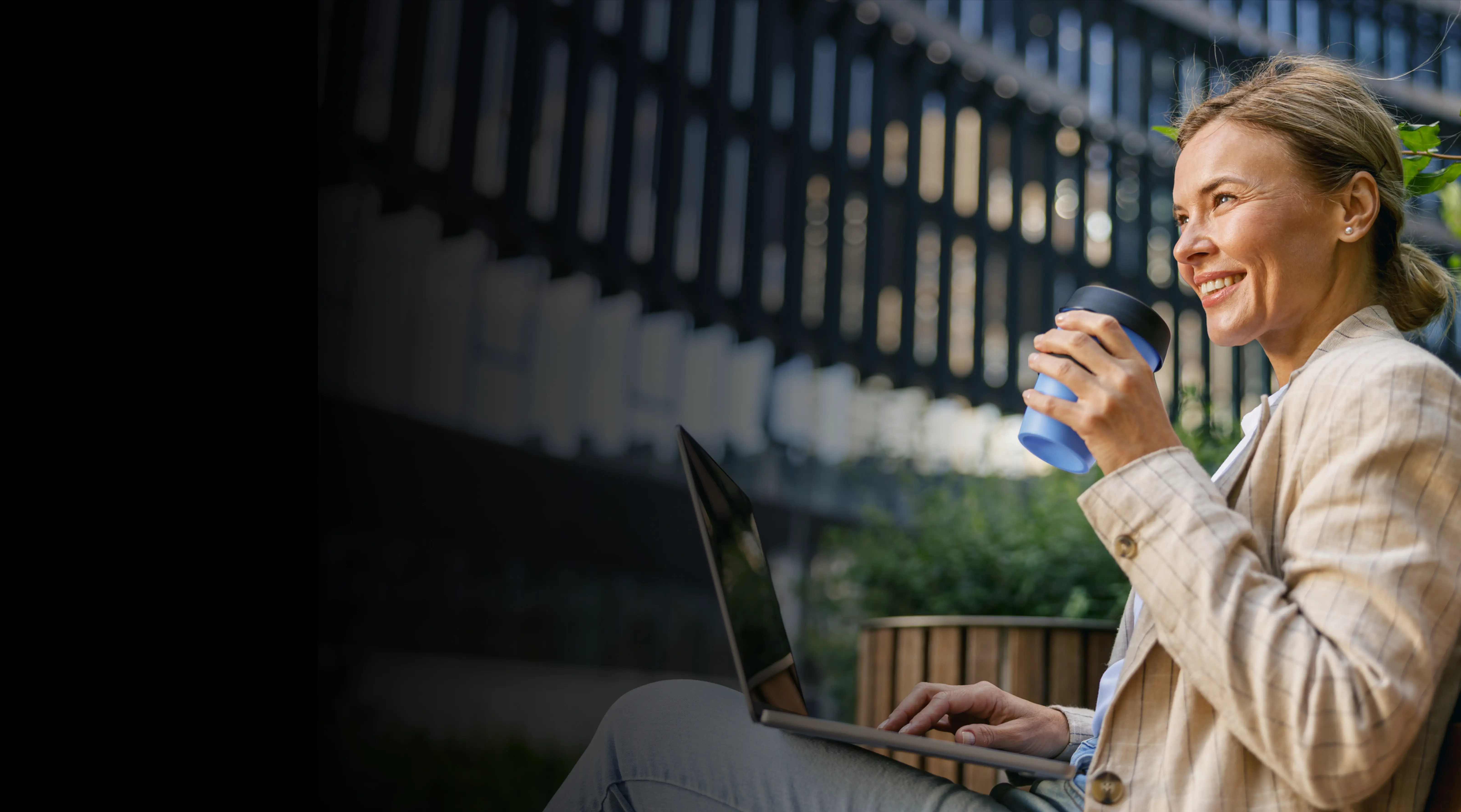 AI project manager hero- 6420x3569